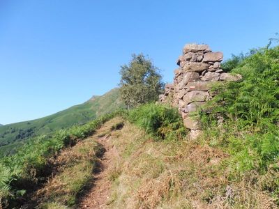 prs d une borde en ruine avant le 1er collet