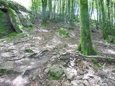 vers le haut a devient rocheux