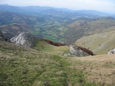 on grimpe et le col s éloigne